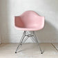ハーマンミラー Herman Miller アームシェルチェア ポリプロピレン エッフェルベース DAR ピンク イームズ ミッドセンチュリー ★