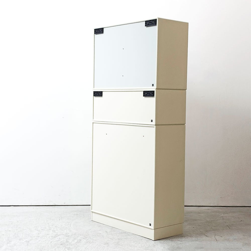 モンタナ MONTANA システムシェルフユニット SYSTEM SHELF UNIT 4ユニット キャビネット 木製扉＆ガラス扉＆ラック＆台輪 デンマーク ●