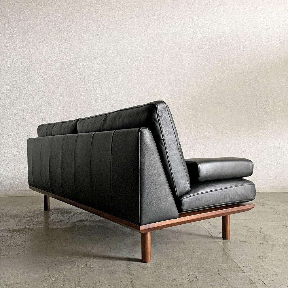 アクタス ACTUS ファイブバイファイブ five by five フラッド FLAD 2.5シーターソファ W180cm 本革 ブラックレザー ウォールナット材 松岡智之 サイドピロー付 合計定価￥316,800- 〓