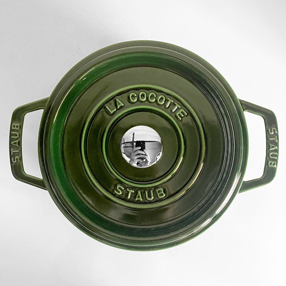 ストウブ Staub ピコ ココット ラウンド 両手鍋 ホーロー鍋 バジルグリーン 20cm ガス オーブン IH対応 鋳物 フランス製 定価￥31,900- ■