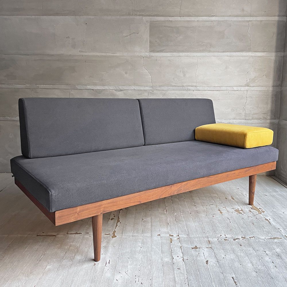 カーフ karf モジュラー ソファベッド Modular Sofa Bed W160 タイプA サイドクッション付き デイベッド 2Pソファ 2人掛け フルカバーリング ウォールナット材 参考定価￥324,500～ ♪