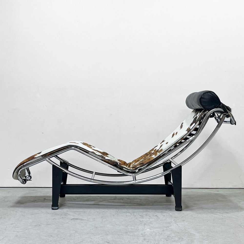 カッシーナ Cassina LC4 シェーズロング 長椅子 ハラコ 毛皮 レザークッション 本革 ル・コルビュジエ MoMA 名作椅子 ●