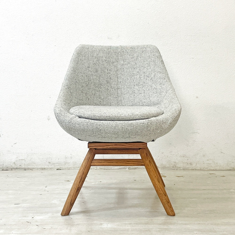 モモナチュラル Momo Natural モールドラウンドチェア MOLD ROUND M-ROUND CHAIR EM ダイニングチェア 回転式 オーク材 カバーリング仕様 定価￥49,000- ●