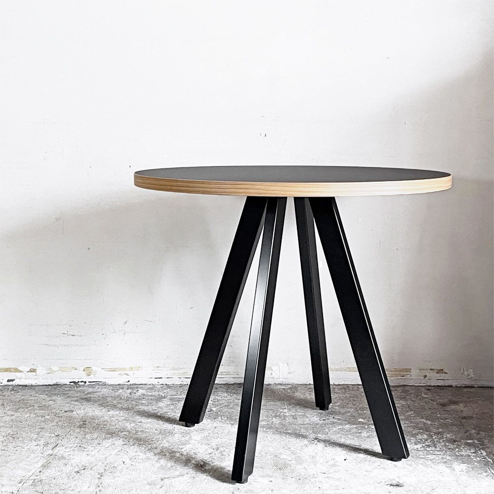 かなでもの KANADEMONO ザ・カフェテーブル THE CAFE TABLE Black Steel 4pin ラウンド Φ80cm リノリウム天板 ■