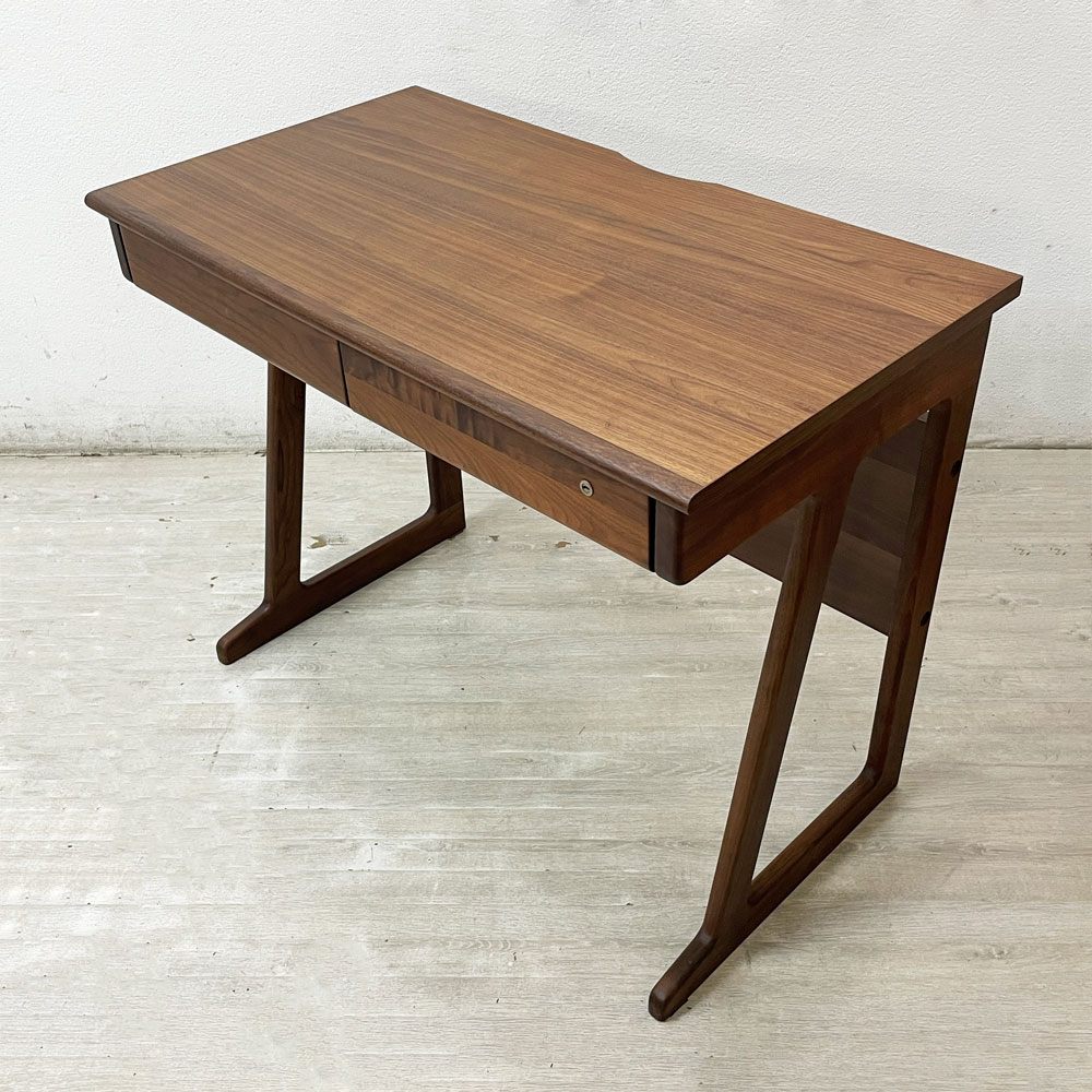 一世紀 ISSEIKI FRINK-2 DESK 90 デスク 学習机 オフィス パソコンデスク  ウォールナット材 電源タップ2口 鍵付き抽斗 A ●