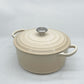 ルクルーゼ LE CREUSET ココットロンド 両手鍋 メレンゲ シルバーツマミ 22cm 鋳物 フランス ●