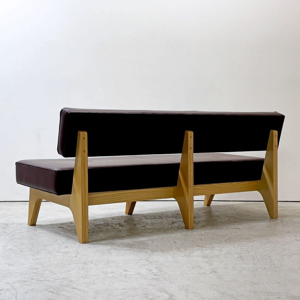 イデー IDEE ソリッドベンチ SOLID BENCH ソファ 2人掛けソファ 長椅子 W150cm PVCレザー ワインレッド アッシュ材フレーム 参考価格￥199,900～ ●