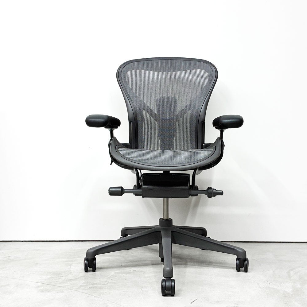 ハーマンミラー Herman Miller アーロンチェア リマスタード フル装備 Aサイズ デスクチェア オフィスチェア グラファイトベース 2020年製 ポスチャーフィットSL 美品 ◎