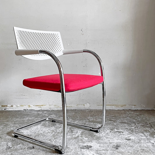 ヴィトラ vitra ビザビ2 Visavis2 アームチェア デスクチェア ホワイト/レッド系 カンティレバー スタッキング可能 アントニオ・チッテリオ B ■