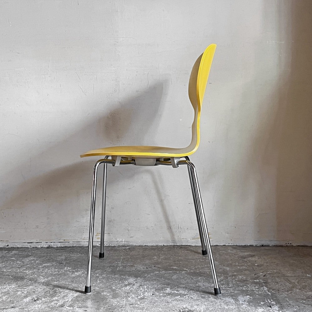フリッツハンセン Fritz Hansen アントチェア ANT CHAIR 4本脚 イエロー ラッカー仕上げ 2002年製 アルネ・ヤコブセン デンマーク 北欧家具 ■