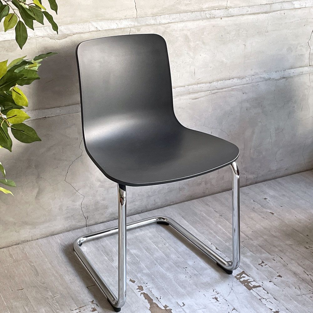 ヴィトラ Vitra ハル RE キャンチレバー HAL RE CANTILEVER ダイニングチェア ブラック ジャスパー モリソン カンチレバー モダン A ♪