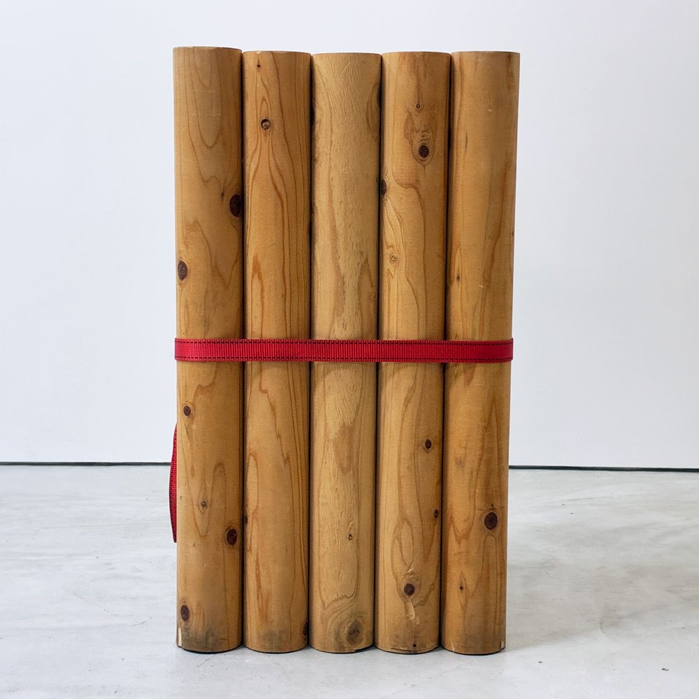 細い丸太を集めた サイドテーブル カフェテーブル H70cm ラッシング ベルト 天然木 無垢材 クラフト家具 ナチュラル ●