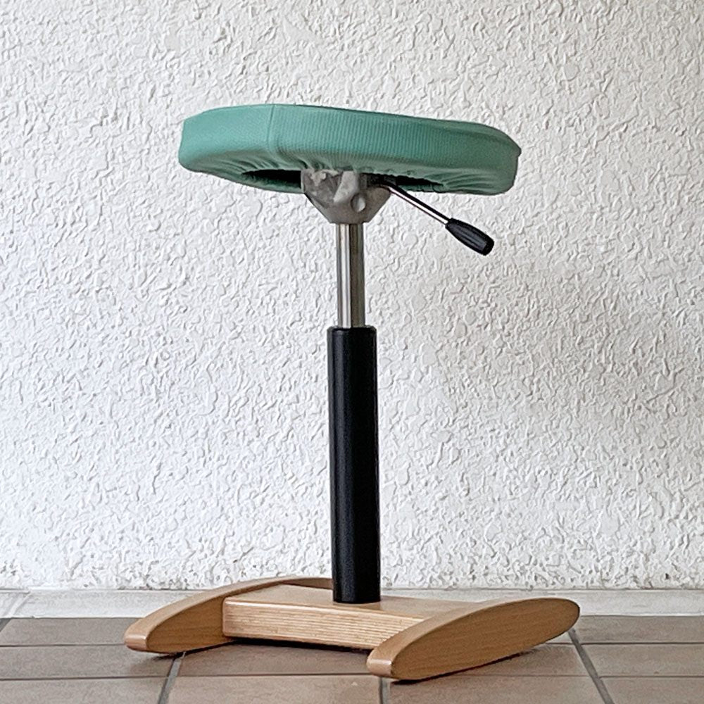 バランスラボ balans lab バランスシナジー balans Synergy ラウンド 腰痛対策椅子 スツール 昇降機能 ブナ材 スチール レッド系ミックスカラー ファブリック 替えカバー付き ◇