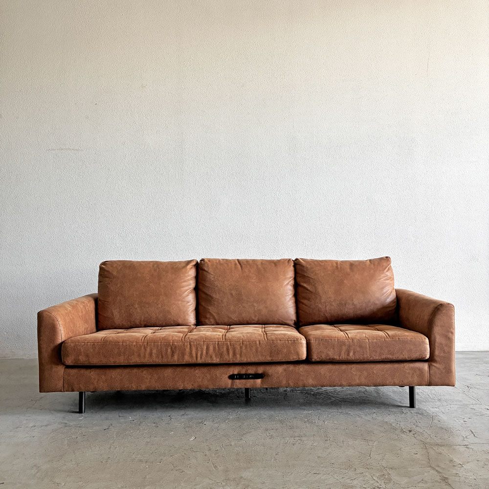 ジャーナルスタンダードファニチャー j.s.F ピーエスエフカウチソファ PSF COUCH SOFA 3人掛けソファ＆オットマン レザー調  W210cm コンセント＆USB充電口付 定価￥165,000- 〓