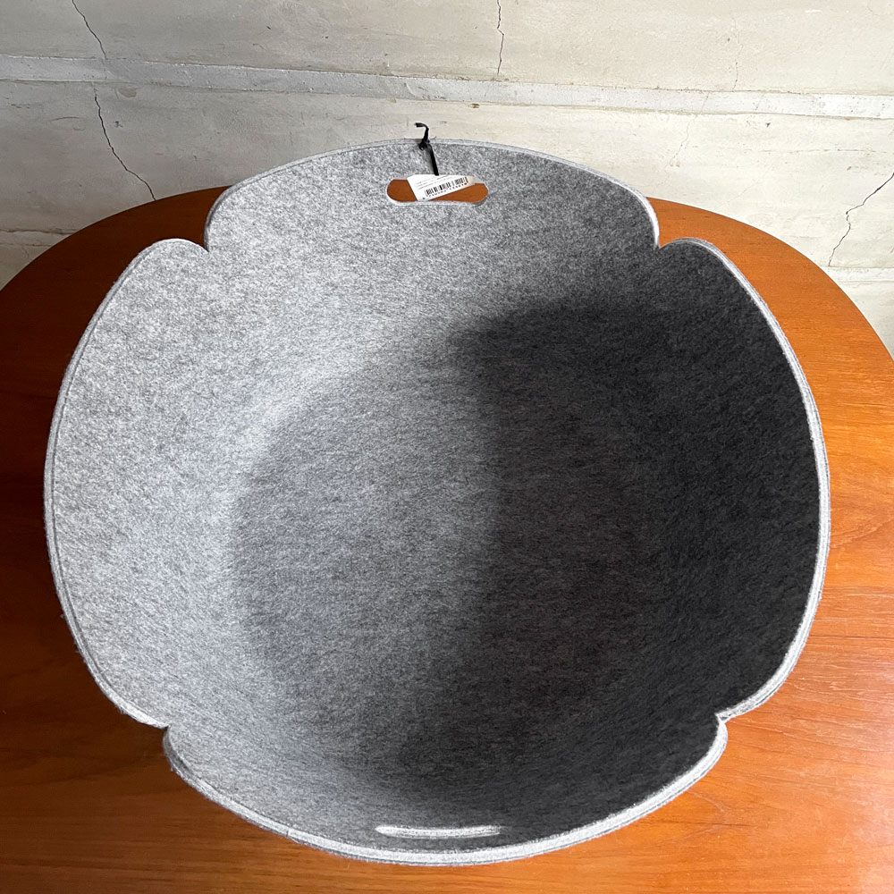 ムート MUUTO レストアバスケット RESTORE BASKET ラウンド フェルト地 グレー ミカ トルバネン 専用袋付き デンマーク 定価27,500円 ♪