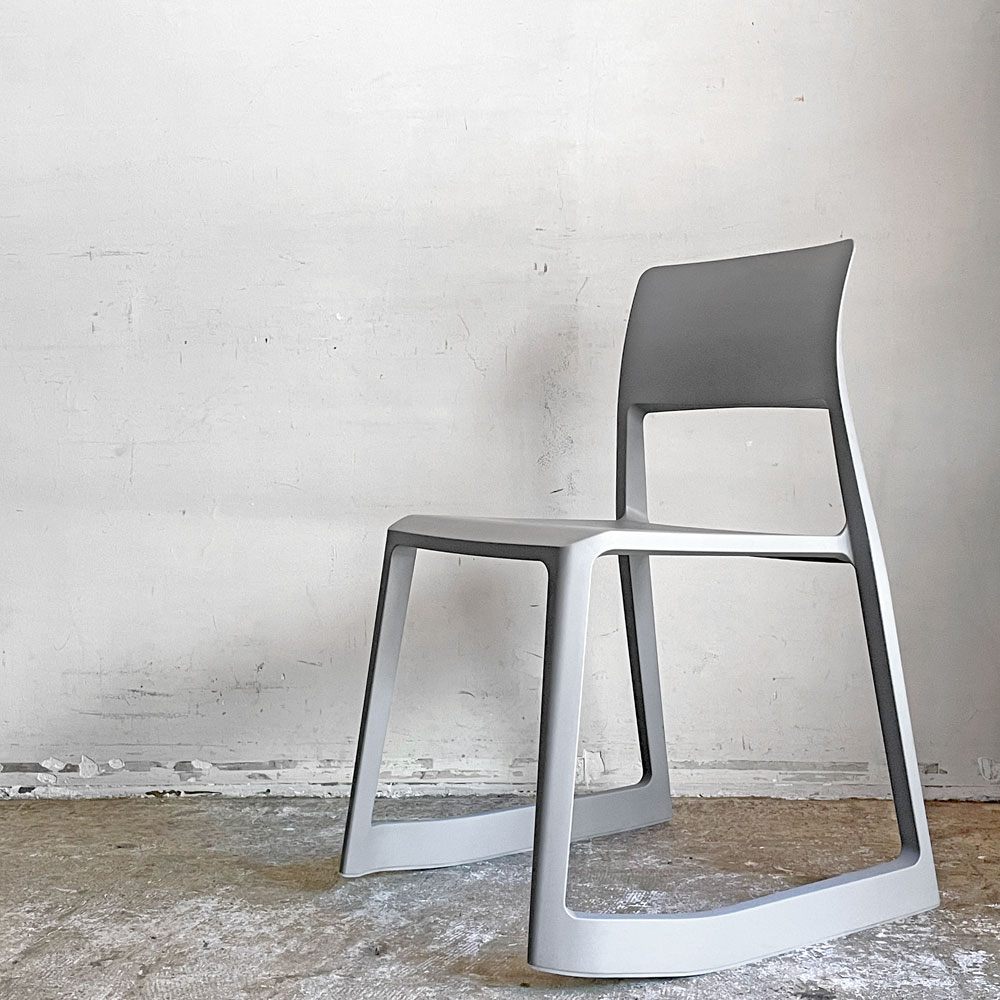 ヴィトラ Vitra ティプトン Tipton チェア スタッキングチェア チルト機能 ロッキングチェア バサルト B ■
