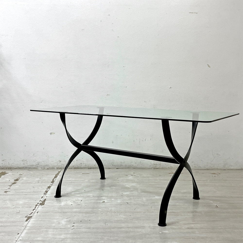 アイアンフレーム ガラストップ ダイニングテーブル クロスレッグ インダストリアルデザイン W159cm ●