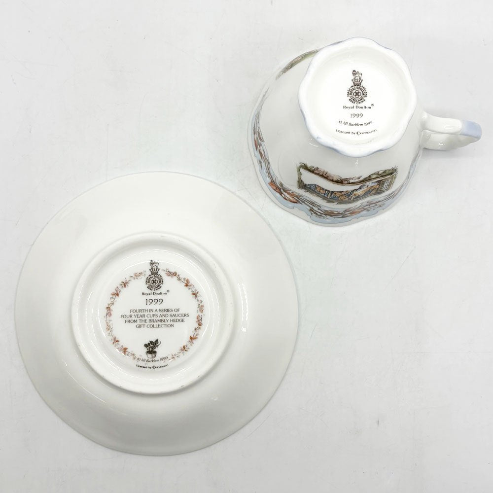 ロイヤルドルトン Royal Doulton ブランブリーヘッジ ティーカップ＆ソーサー 1999年限定品 イギリス ●
