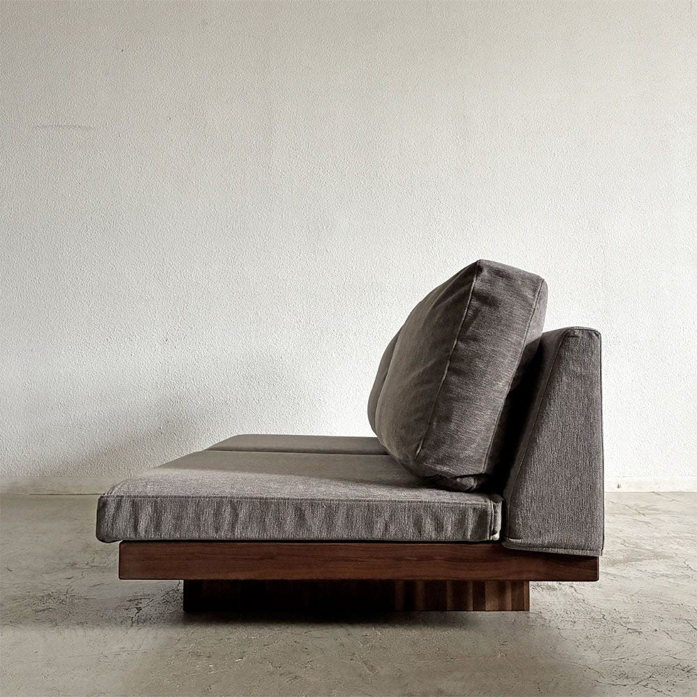 マスターウォール MASTERWAL デニッシュ DANISH SOFA 2シーターソファ 2人掛け W140cm ウォールナット無垢材 ファブリック 新品替えカバー付 合計定価￥484,000- 〓