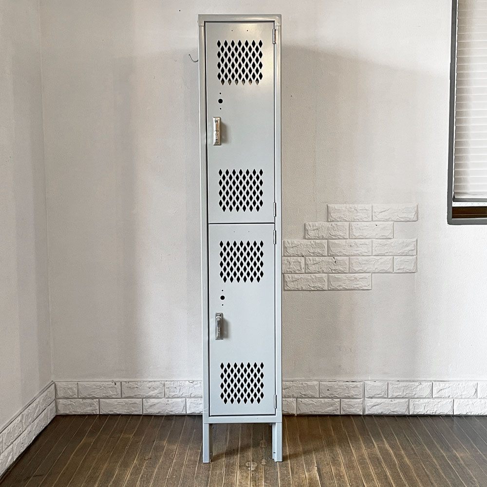 リオン LYON 2段スチールロッカー 2-TIER LOCKER ダイヤカット RECESSED HANDLE グレー インダストリアル パシフィックファニチャーサービス取扱 ◎