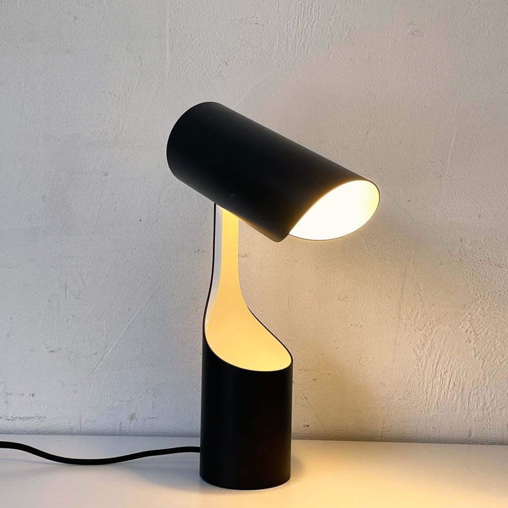 レクリント LE KLINT ムタチオ MUTATIO テーブルランプ TABLE LAMP スチール 北欧 デンマーク 定価￥132,000- ★