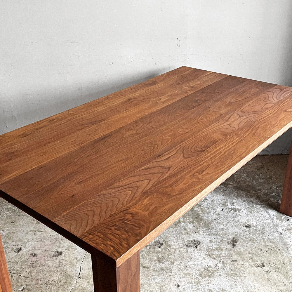 シキファニチア SIKI FURNITURE トレ ダイニングテーブル ウォールナット無垢材 W150cm ブラウン ナチュラル モダン デザイン ■