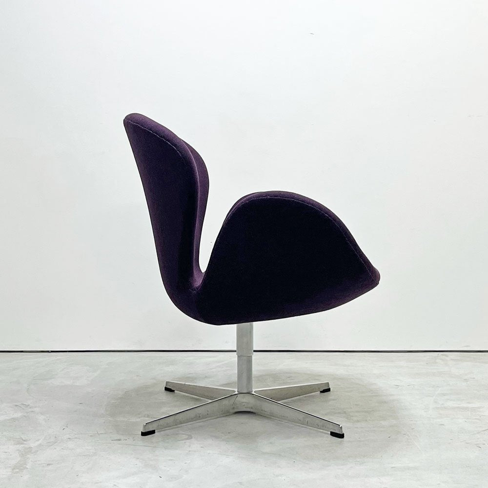 フリッツハンセン Fritz Hansen スワンチェア ラウンジチェア スウィベル ファブリック パープル アルネ・ヤコブセン Arne Jacobsen 座面張替済み ●