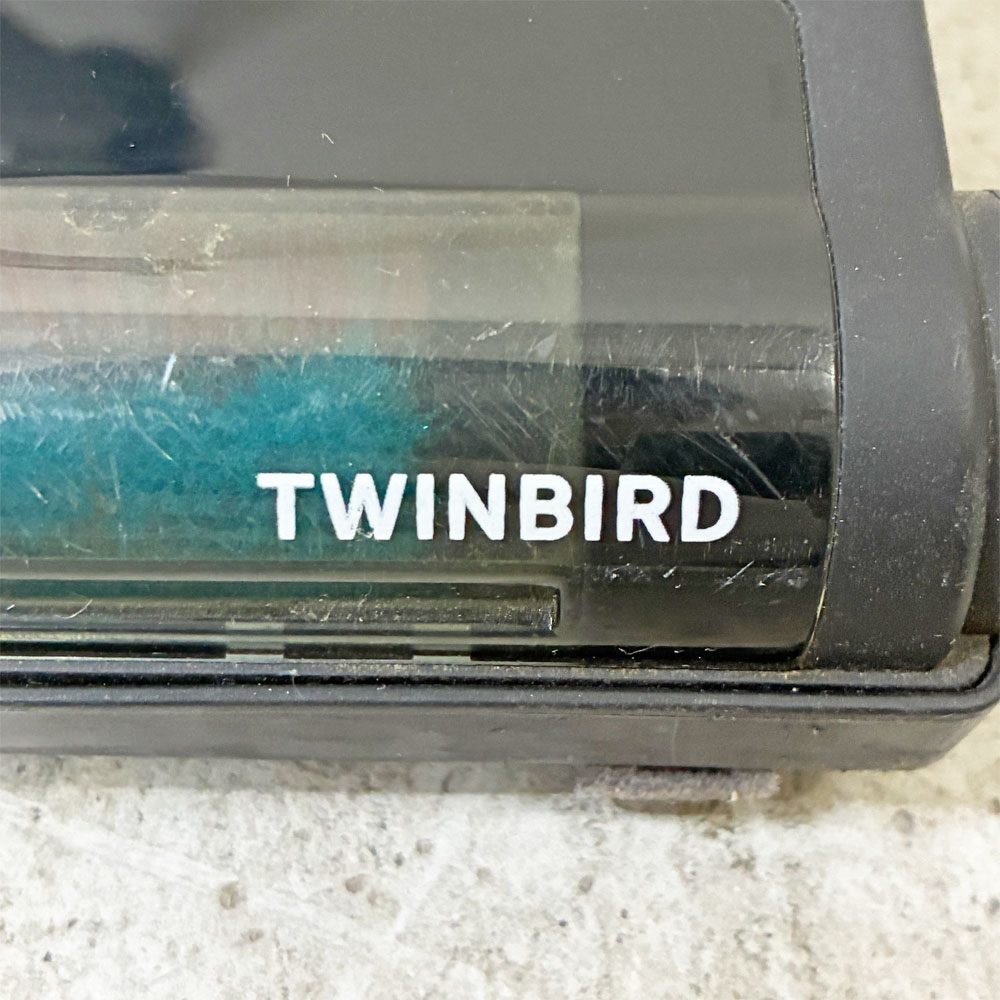 ツインバード TWINBIRD コードレススティック型クリーナー 掃除機 抗菌紙パック式 充電式 1.4kg TC-E264 2022年製 ブラック ●