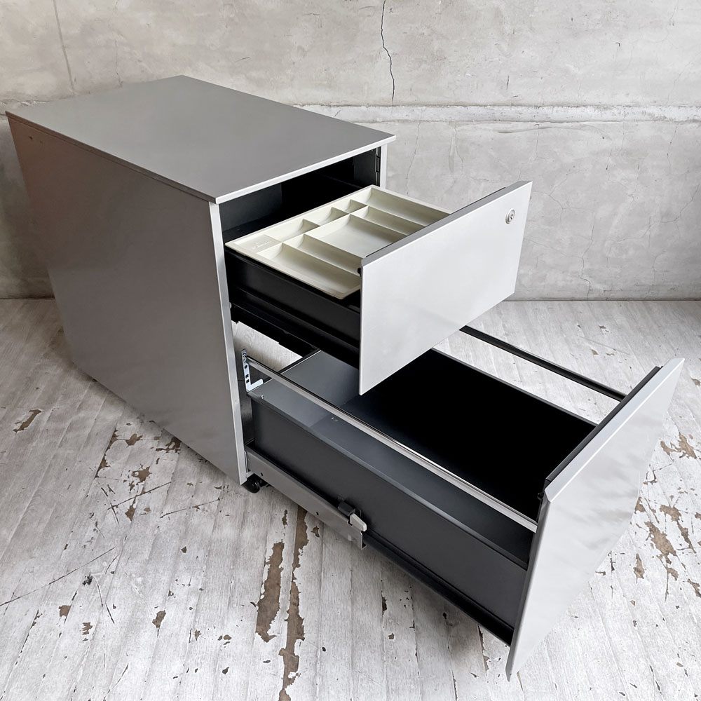 カッシーナ Cassina ixc. AFドロワー AF DRAWER デスクキャビネット ワゴン 鍵付き トレー付属 キャスターロック機能付き イタリア ミニマルデザイン B