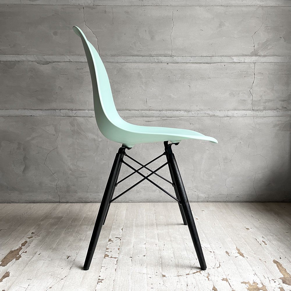 ハーマンミラー HermanMiller サイドシェルチェア ドゥエルレッグ DSW アクアスカイ × エボニー ポリプロピレン製 イームズ ミッドセンチュリー ♪