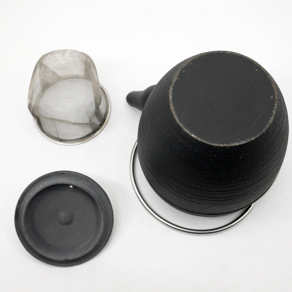 鋳心ノ工房 Chushin Kobo ティーポット 急須 鉄瓶 丸筒 Sサイズ HS-21S  鋳鉄 茶漉し ステンレスつる 0.45L ●