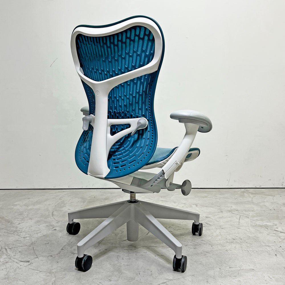 ハーマンミラー Herman Miller ミラ2 Mirra2 オフィスチェア デスクチェア ブルー×ホワイト メッシュシート スタジオ7.5 MRF123AWAF  ●