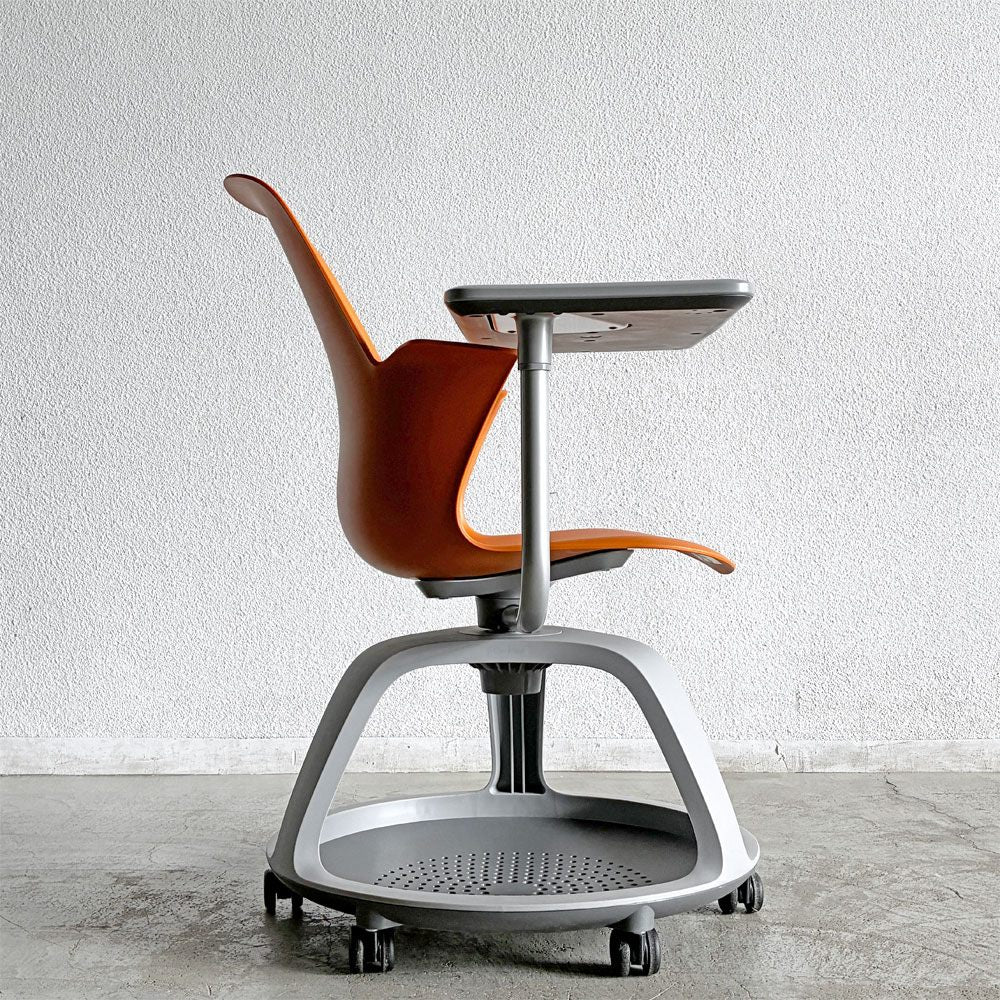 スチールケース Steelcase ノード node ミーティングチェア オフィスチェア シトロン 可動式サイドテーブル＆キャスター付 B 〓