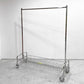R&B ワイヤープロダクツ R&B WIRE PRODUCTS ガーメントラック GARMENT RACK 48"ハンガーラック バスケット付き インダストリアル 合計定価￥57,750- P.F.S.取扱 現状品 ●