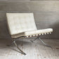 バルセロナチェア Barcelona Chair 1シーター レザー ホワイト リプロダクト品 1シーターソファ ミース・ファン・デル・ローエ モダンデザイン ♪