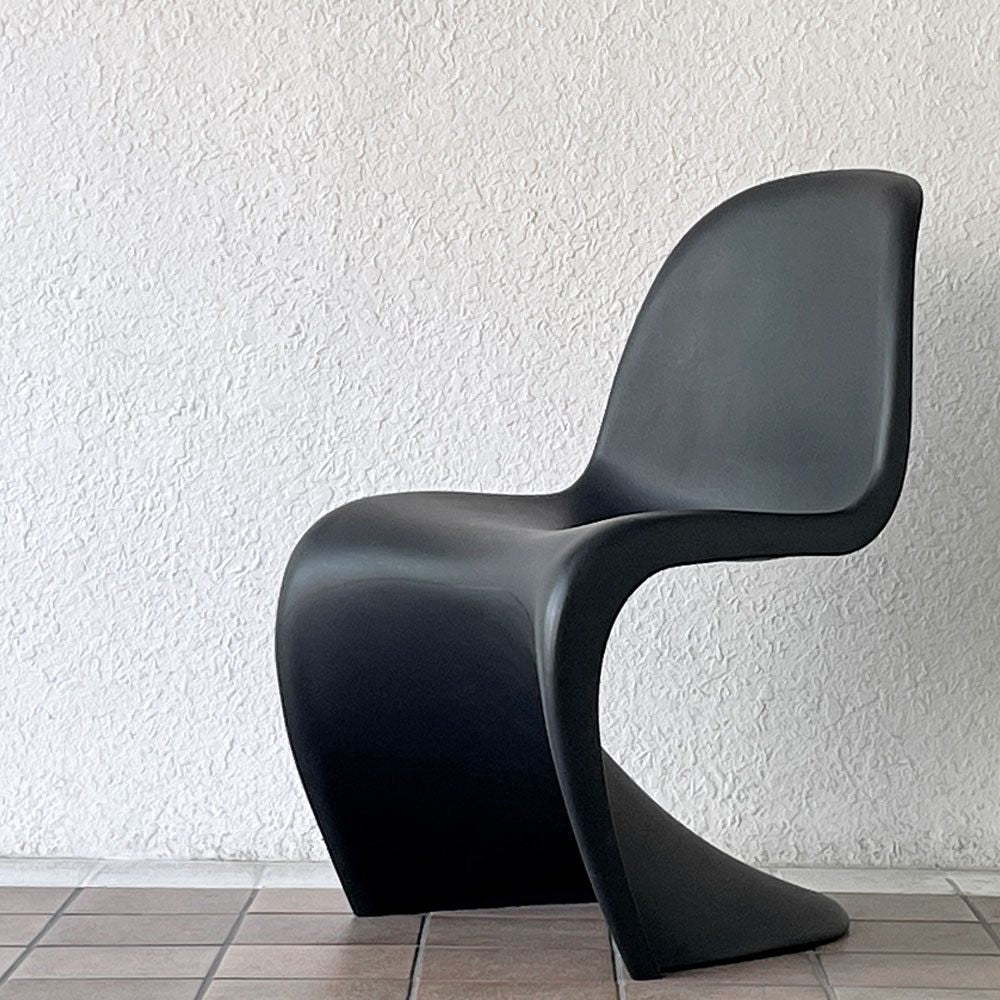 ヴィトラ vitra パントンチェア ダイニングチェア ブラック ヴェルナー・パントン Panton ミッドセンチュリー スペースエイジ ◇