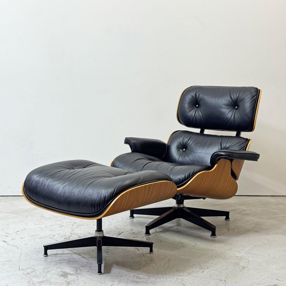 ハーマンミラー Herman Miller イームズラウンジチェア＆オットマン ブラックレザー ウォールナット C&Rイームズ ミッドセンチュリー 2004年製 ●