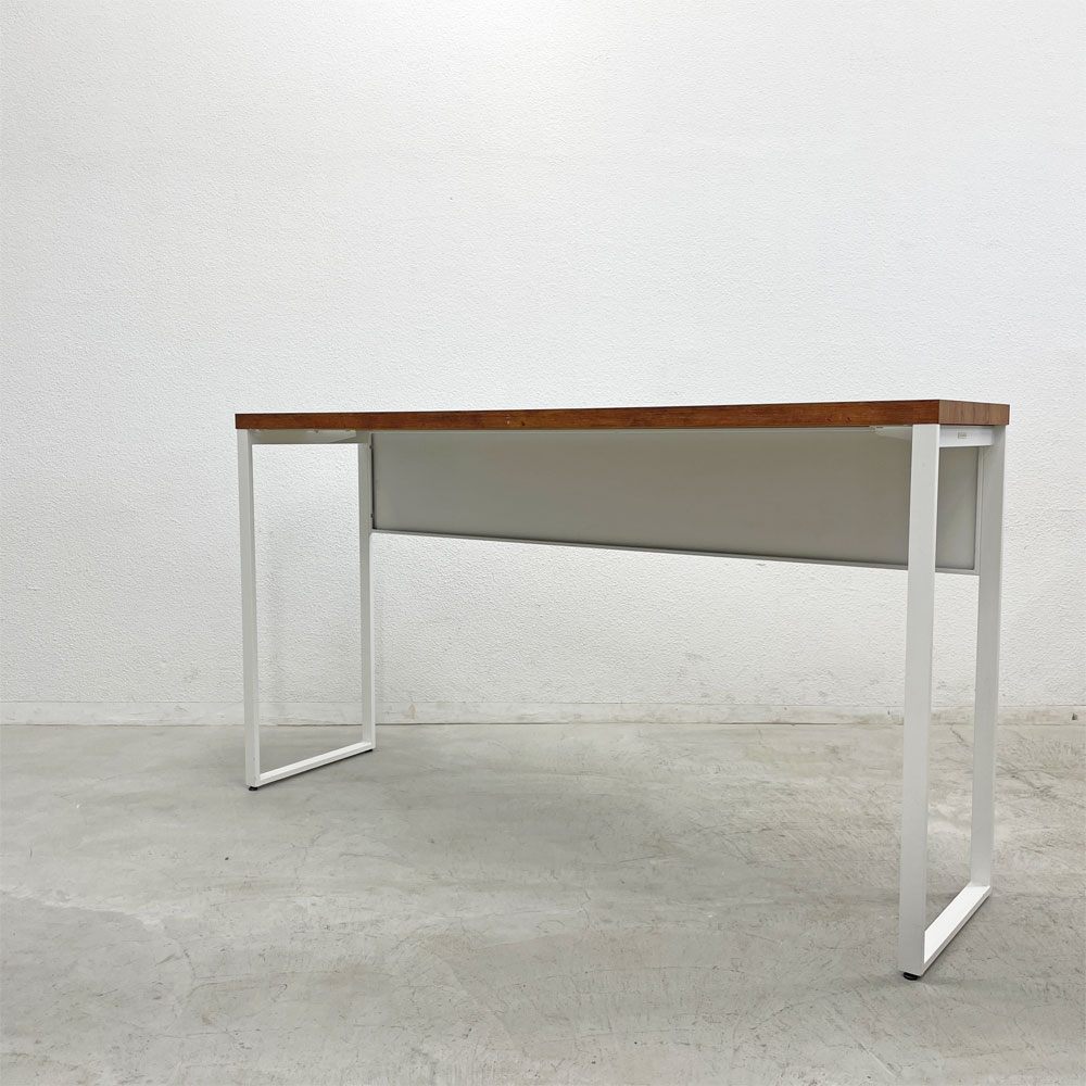 オカムラ okamura アルトピアッツァ Alt Piazza ミーティングテーブル ハイテーブル 片面カウンター パイン材天板 参考価格￥152,790- 〓