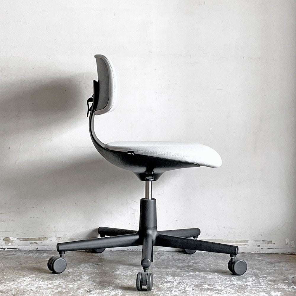 ヴィトラ vitra ルーキー Rookie デスクチェア キャスターチェア コンスタンチン・グルチッチ グレー系ファブリック 定価￥66,000- ■