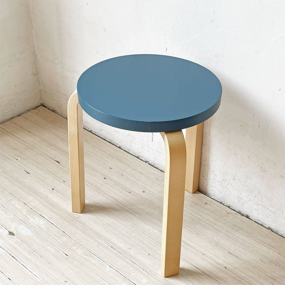 アルテック artek スツール60 Stool60 ブルーラッカー バーチ材 3本脚 Lレッグ アルヴァ・アアルト スタッキング 北欧家具 定価￥46,200- ★