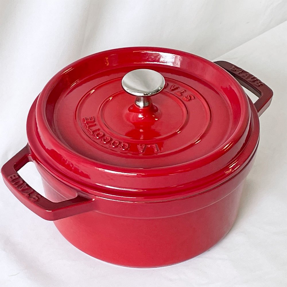 ストウブ Staub ピコ ココット ラウンド 両手鍋 ホーロー鍋 チェリー 20cm IH対応 鋳物 フランス製 定価￥30,800- ◇
