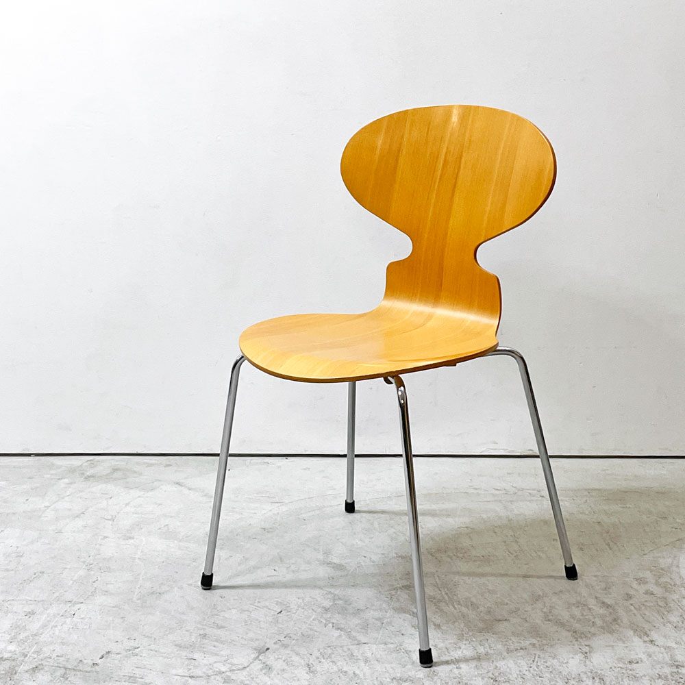 フリッツハンセン Fritz Hansen アントチェア 4本脚 ナチュラルビーチ ラッカー アルネ・ヤコブセン 北欧家具 C ●