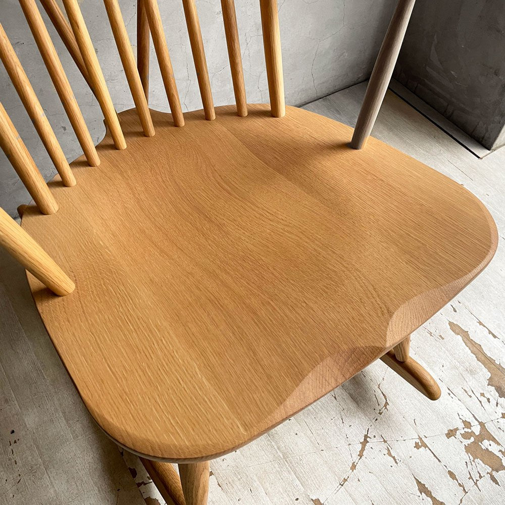 飛騨産業 HIDA キツツキ ニューマッキンレイ NEWMCKINLEY ロッキングチェア ホワイトオーク無垢材 ウレタン塗装 ウィンザーチェア 定価￥107,800- 美品 ♪