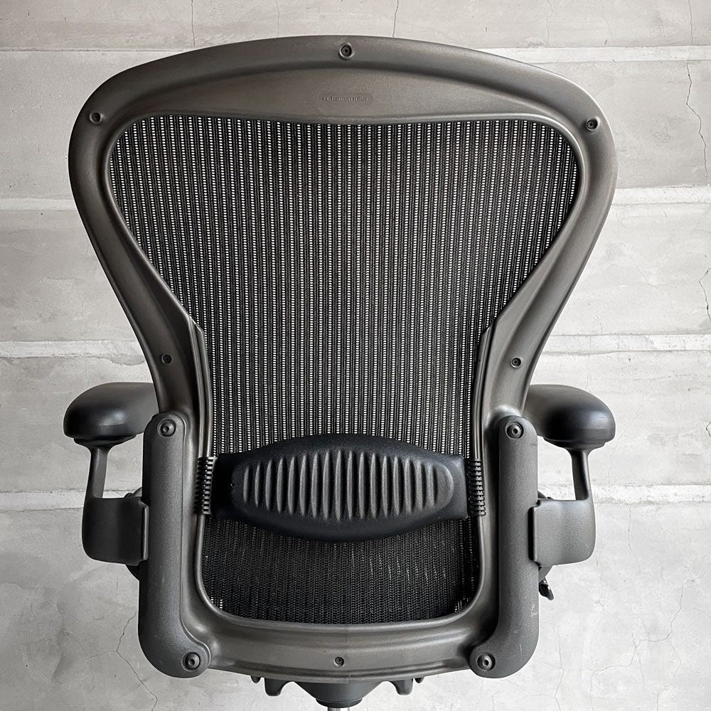 ハーマンミラー HermanMiller アーロンチェア ライト Bサイズ クラシックカーボンメッシュ ランバーサポート グラファイトベース アーム固定 ババナクッション新品 ♪