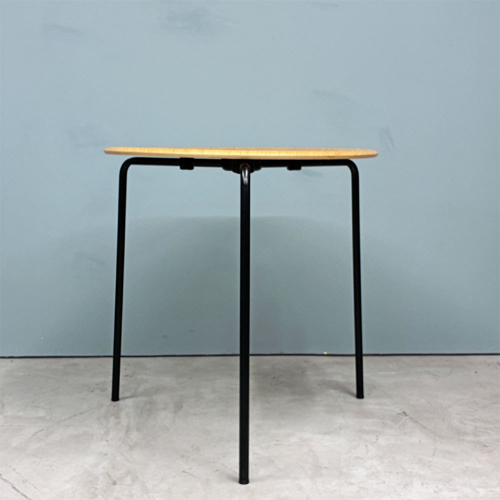 エンゲルブレヒト Engelbrechts ケヴィ KEVI 2010 ダイニングテーブル オーク材 プライウッド カフェテーブル 70cm 未使用品 ◎