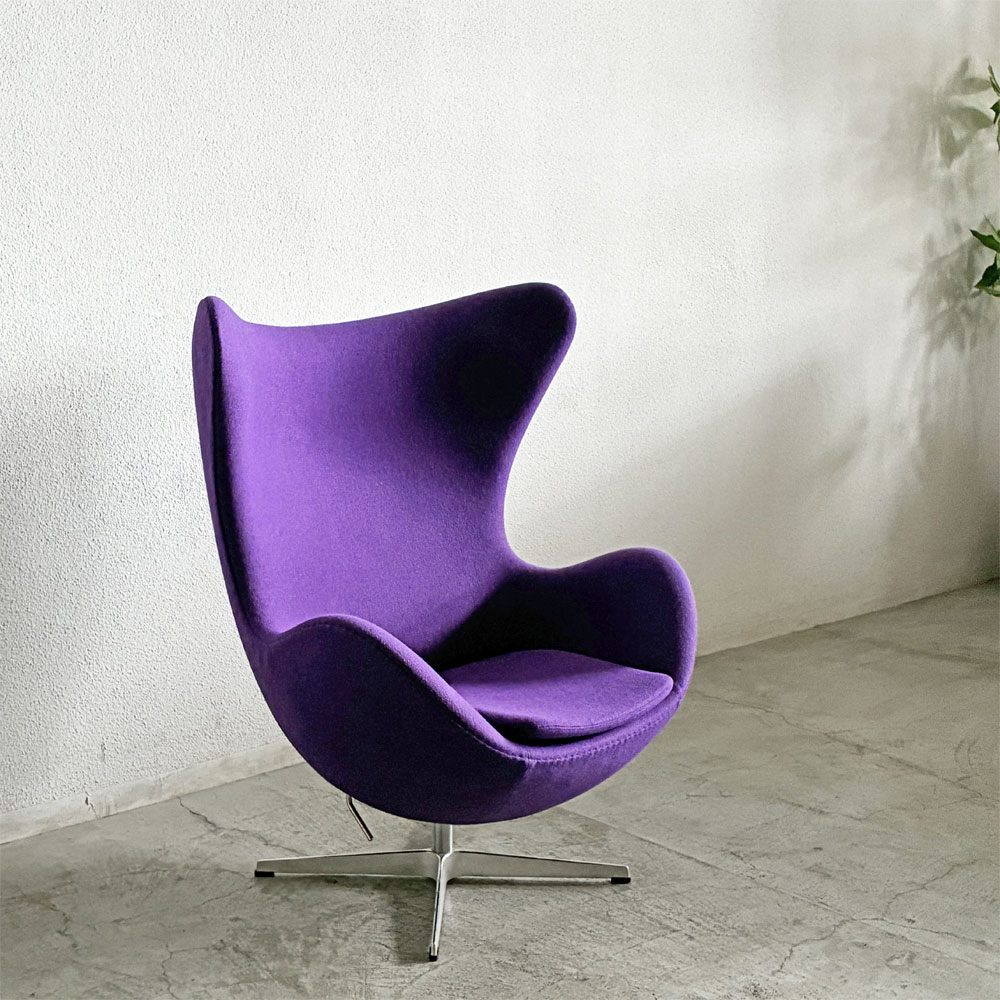 フリッツハンセン Fritz Hansen エッグチェア Egg chair ラウンジチェア ファブリック Kvadrat生地 パープル系 アルネ・ヤコブセン 参考定価￥1,185,800～ 〓