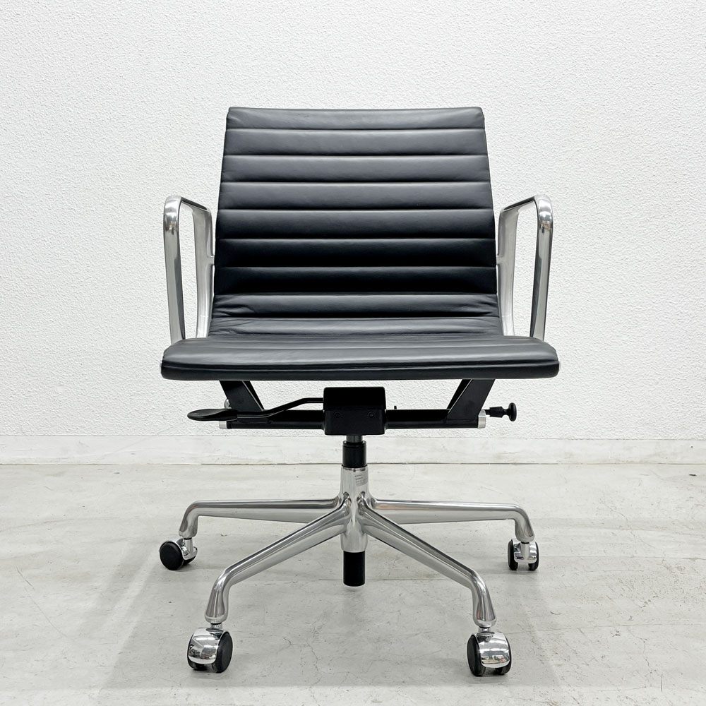 ハーマンミラー Herman Miller イームズアルミナムグループチェア マネージメントチェア アルミバフベース ガス圧昇降仕様 5本脚キャスタータイプ 本革 イームズ B 〓