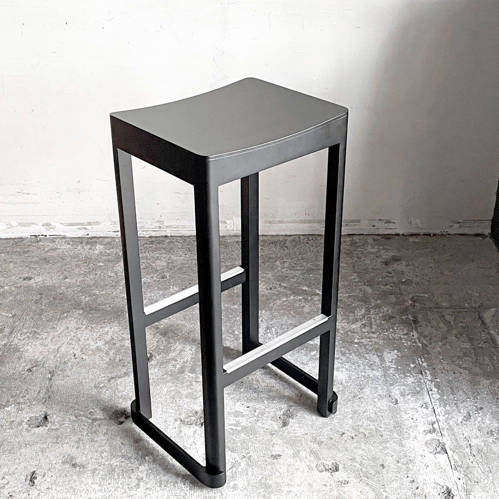 アルテック artek アトリエ バースツール Atelier Bar Stool H75cm ビーチ材 ブラックラッカー仕上げ タフ スタジオ TAF Studio スウェーデン 北欧家具 ■