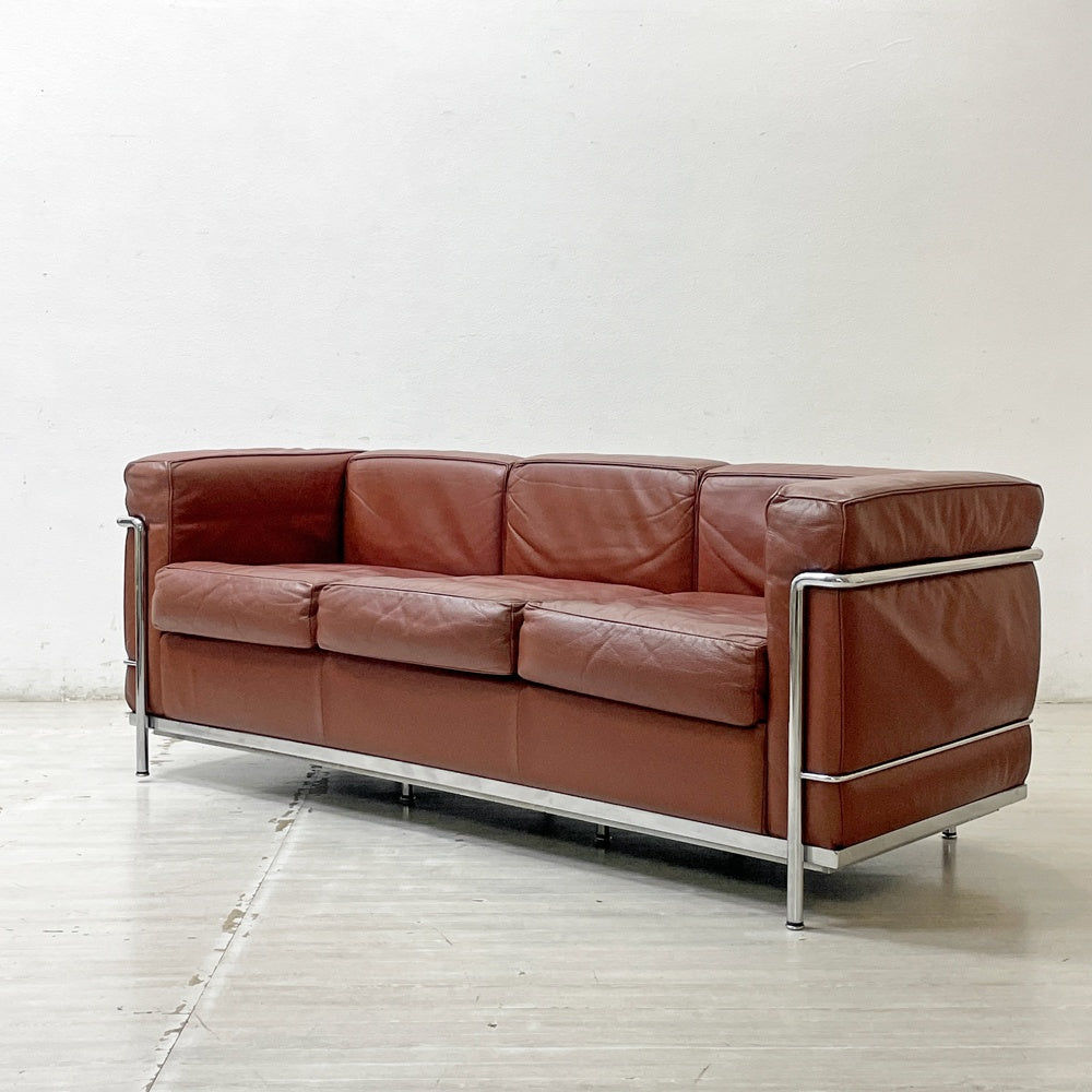 カッシーナ Cassina LC2 ソファ 3シーター ポリエステルパッディング仕様 グランフォール イ・マエストリ ル・コルビュジェ ブラウン系×クローム MoMA永久所蔵品 参考価格：220万相当 ●
