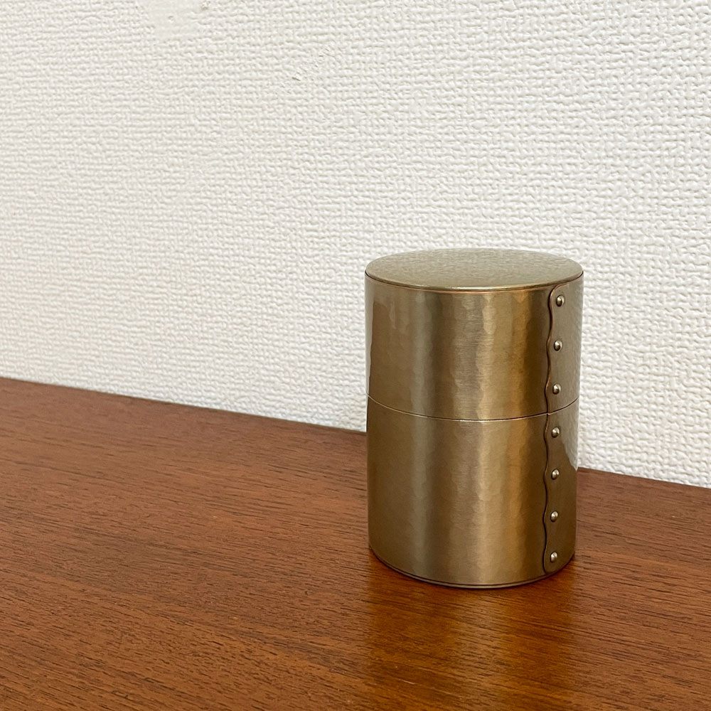 玉川堂 GYOKUSENNDO 茶筒 打出肌 銀色 茶さじ付 鎚起銅器 燕三条 伝統工芸 ◎